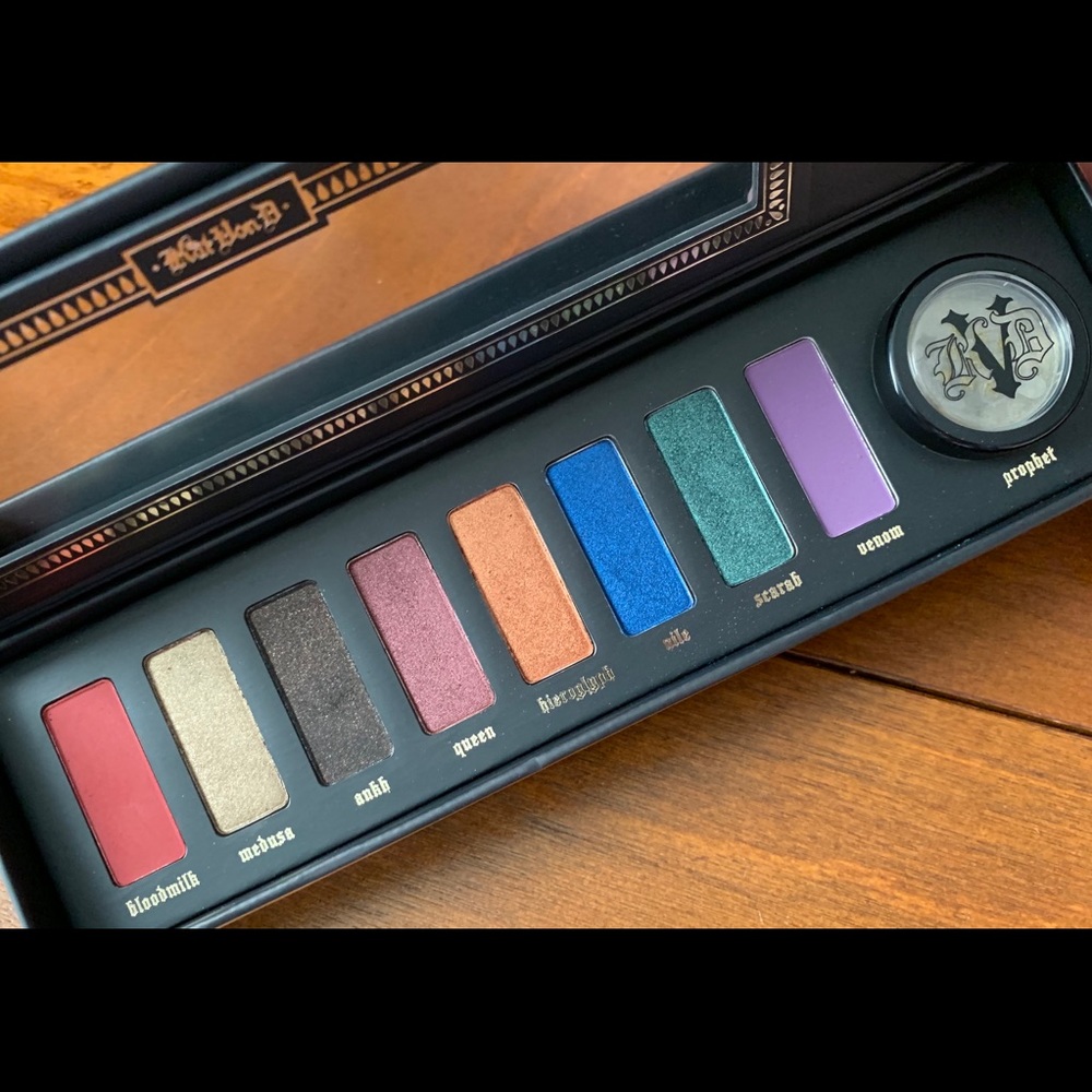 Serpentina Palette